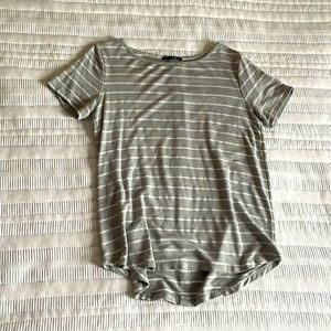 Size M Pink clover top with faux button up back